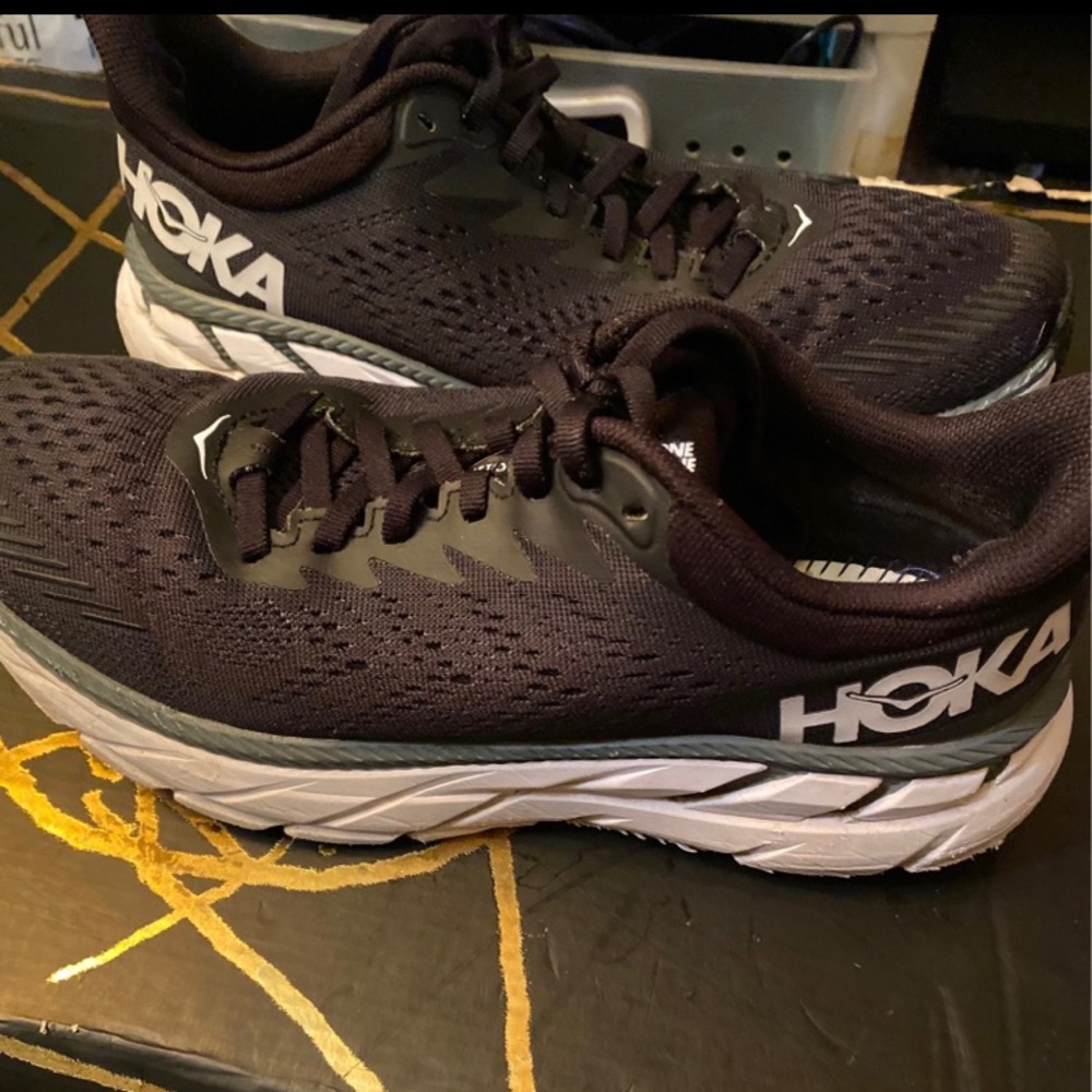 Hoka Clifton 7 shoes size 7 - black